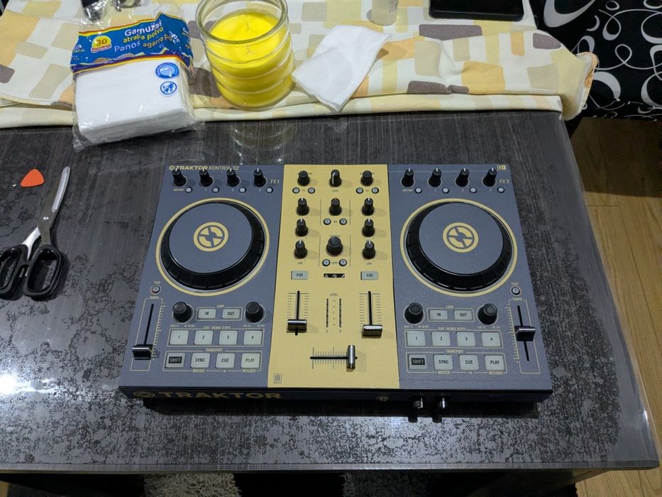 Native instruments Skin Traktor Kontrol S2 MK2 | Mash-Up