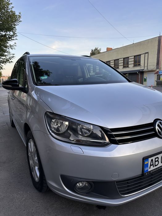 VW Touran 2013 максимальна комплектація ідеальний стан