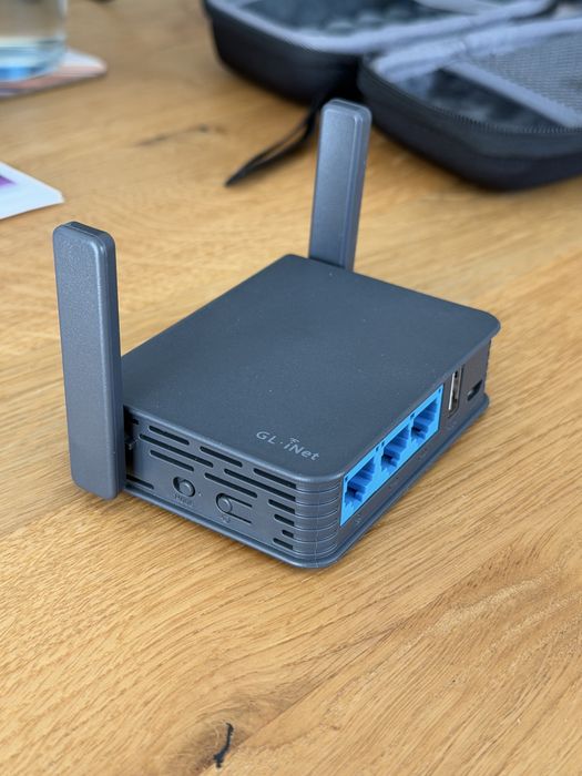 GL.iNET Slate GL-AR750S-Ext router podróżny VPN + etui
