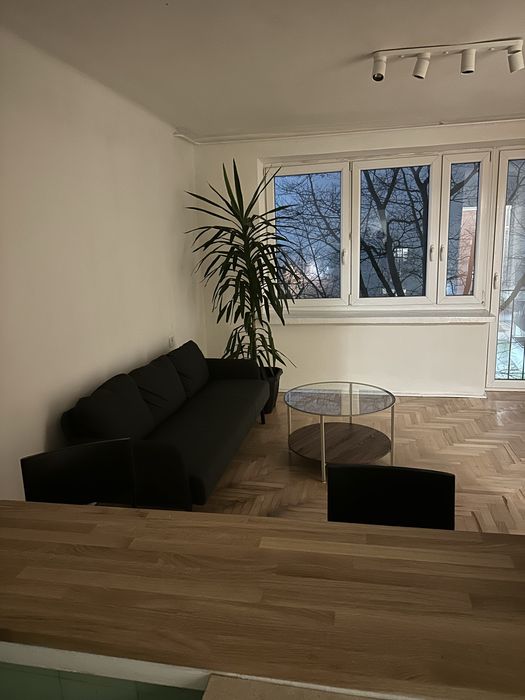 2 pokoje, osobna kuchnia, parking