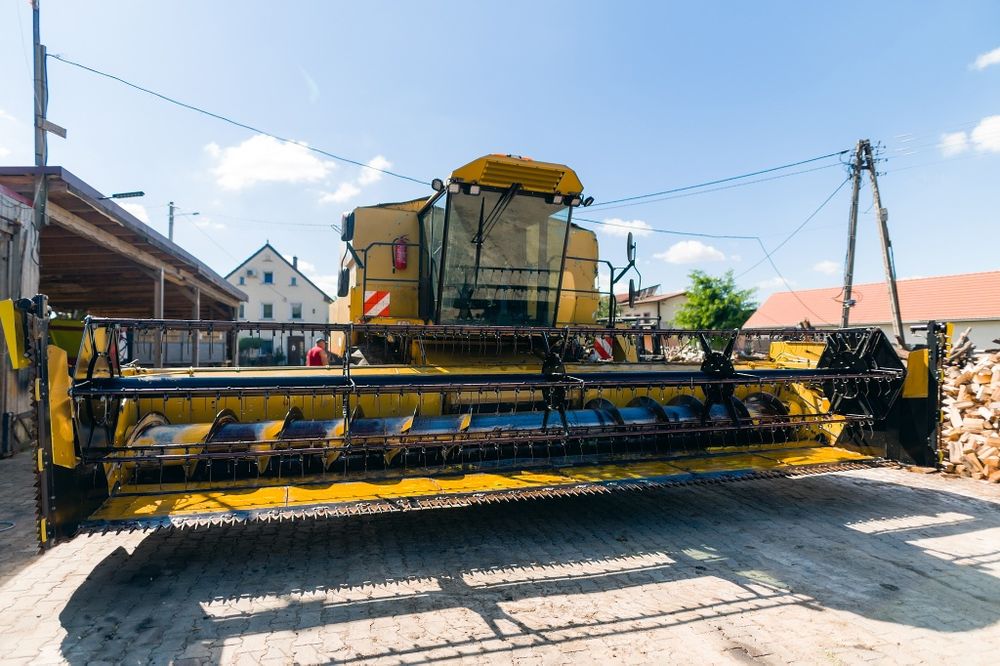 Kombajn New Holland TX 36 (1992) – Sprawny, Heder 7m + Przystawka do rzepaku