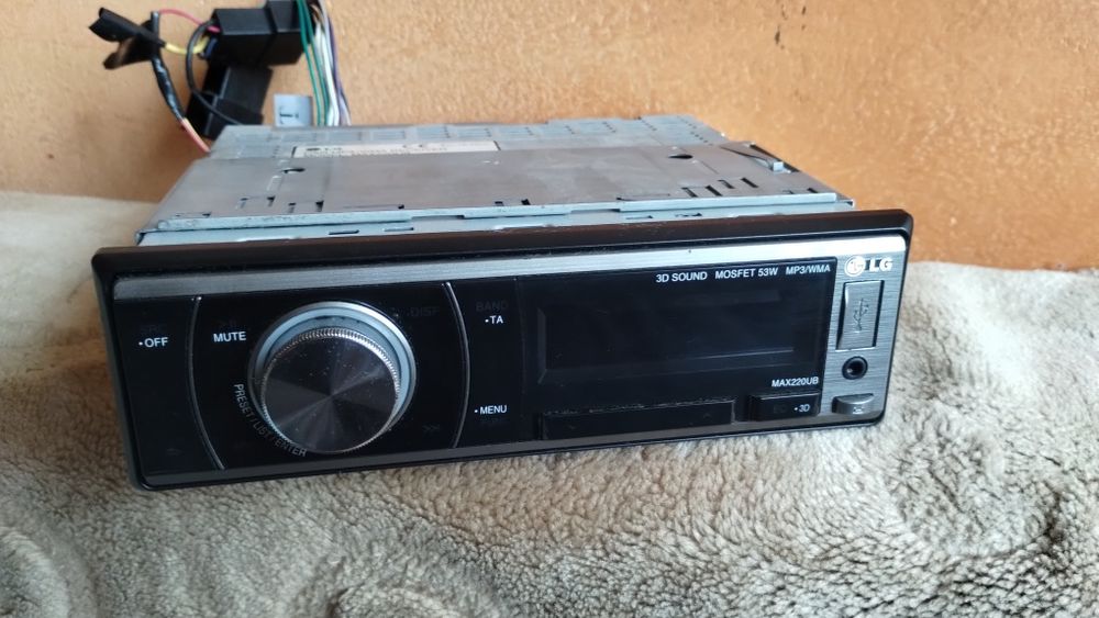 Radio samochodowe z USB LG /zamiana