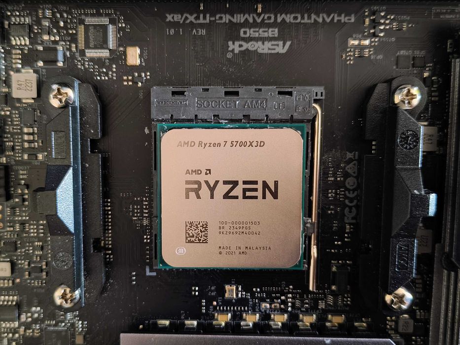 Zestaw, ASRock B550 PG, Ryzen 7 5700X3D, Ram 32GB Wielkie