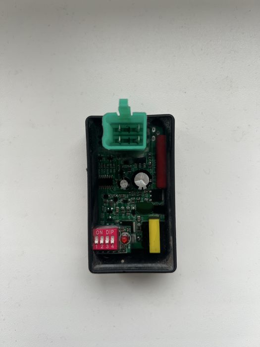 Спортивний камутатор 4 піна