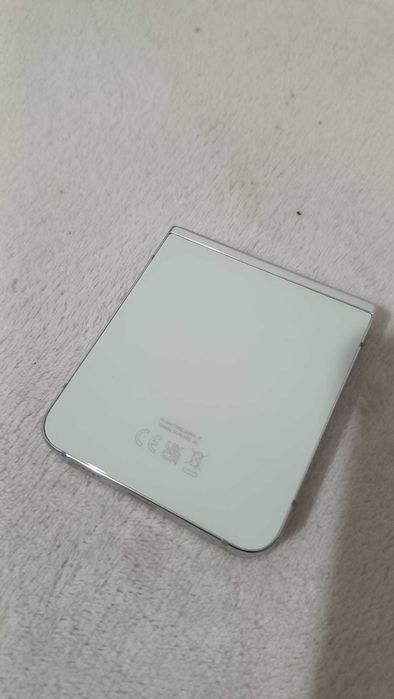 Samsung Z Flip 5 5G
