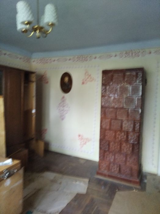 Продаж житлового будинку