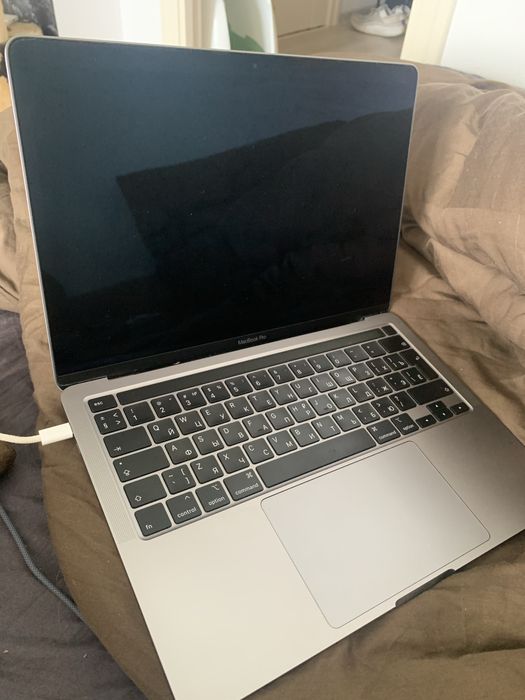 Macbook pro 32/512GB 13 дюймів 2020