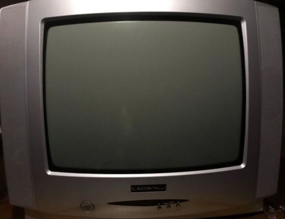 TV Televisão Crown pequena