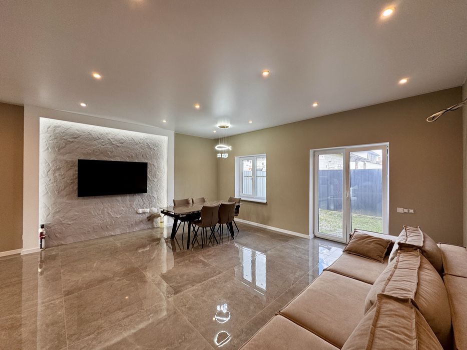 Продажа таунхауса с ремонтом в Крюковщине! КГ Удачный!! Без комиссии!!