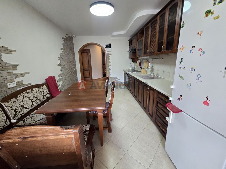 Станкостроителей пров Продаж квартира 3 кімнати