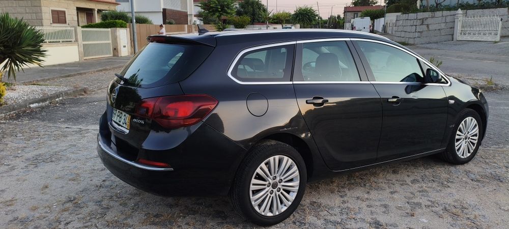 Opel Astra J Sport Tourer  Cosmo 1.6 CDTi 110cv