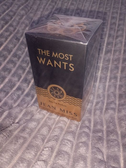 Azzaro the most wants perfum