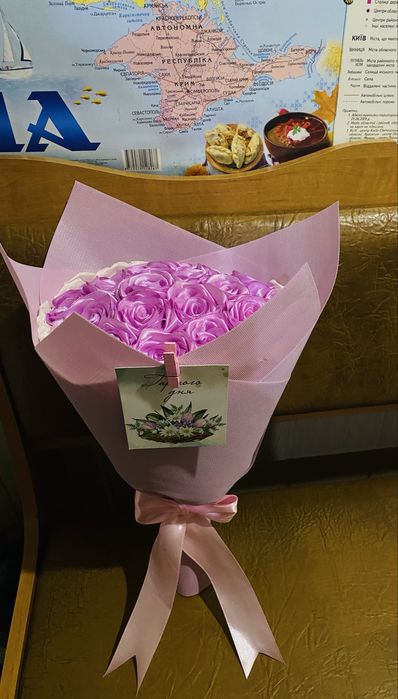 Продам букети троянд з атласної стрічки