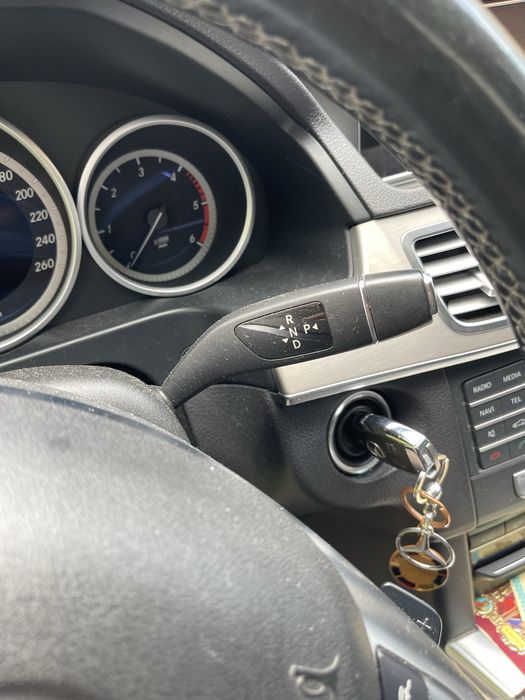 Продається Мерседес Е class  2015