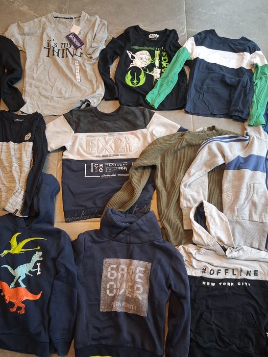 Zestaw bluz dla chłopca 140 146 bluza tshert  bluzy paka ubrań