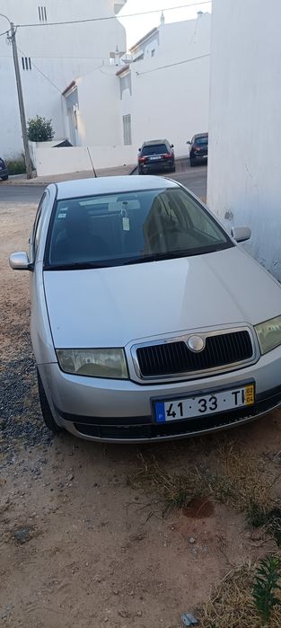 Vendo carro Skoda Fabia