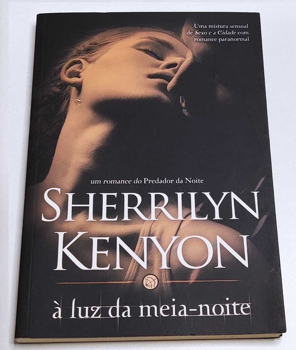 À Luz da Meia-Noite, de Sherrilyn Kenyon