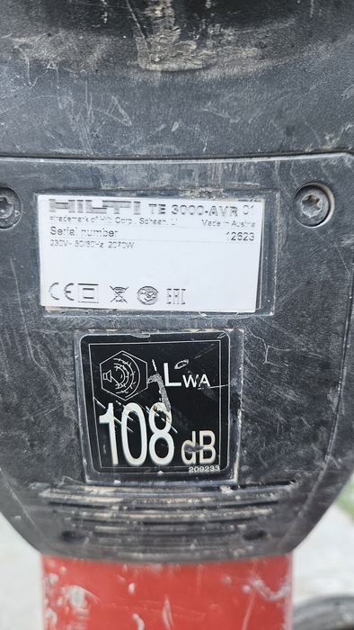 Młot wyburzeniowy Hilti TE 3000-AVR