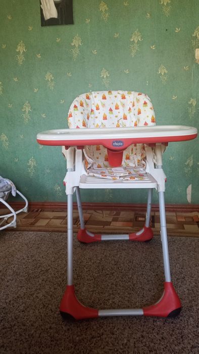 дитяче крісло для годування