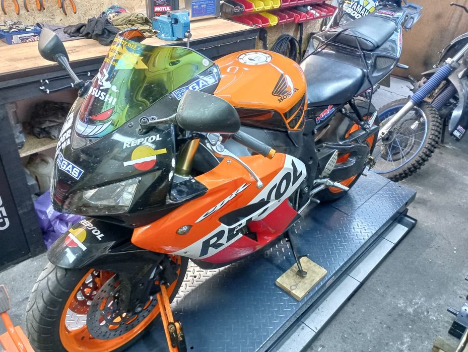 Naprawa motocykli i motorowerów