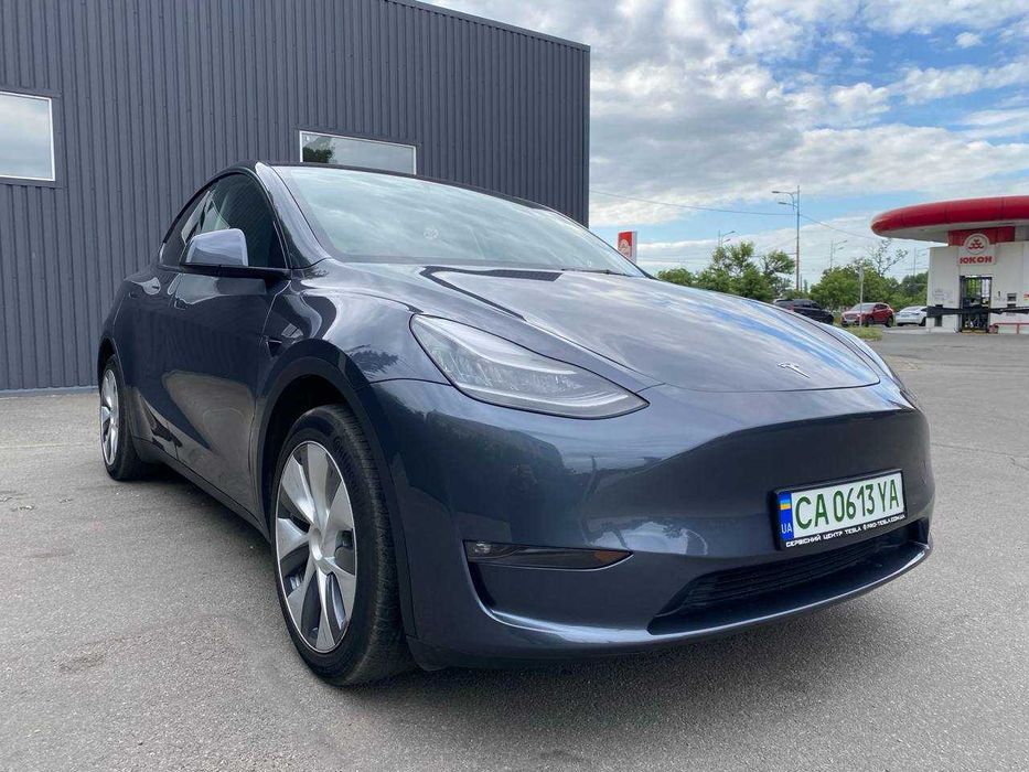 Tesla Model Y Long Range Dual motor 2023