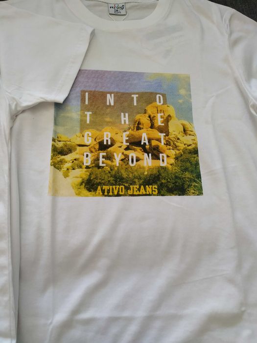 Novo. T-shirt 14 anos. Menino.