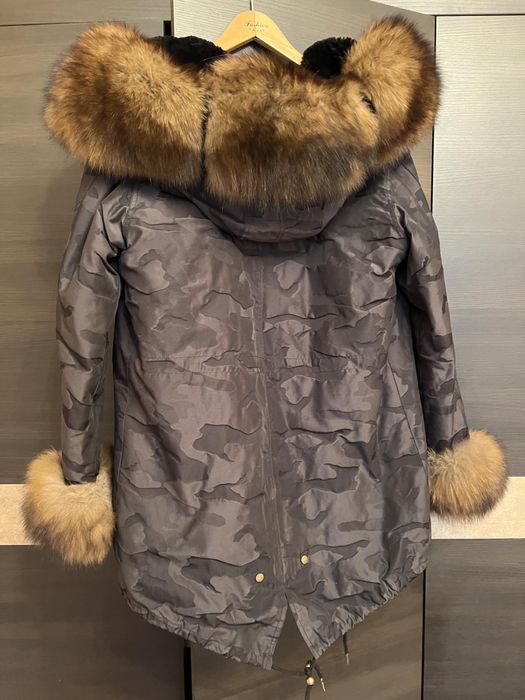 Парка с натуральным мехом