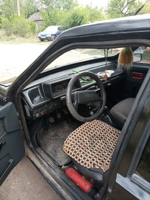 Авто Ваз 21093 ,1990 года выпуска