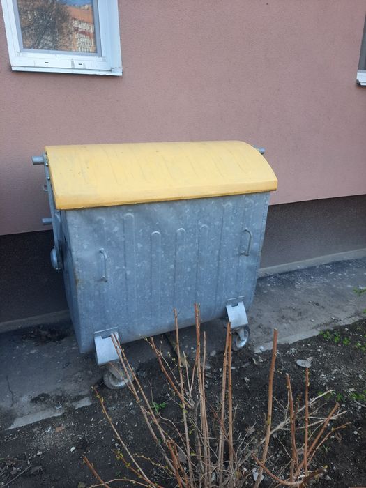 Контейнер для сміття