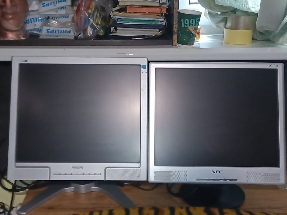 Монітор Philips NEC