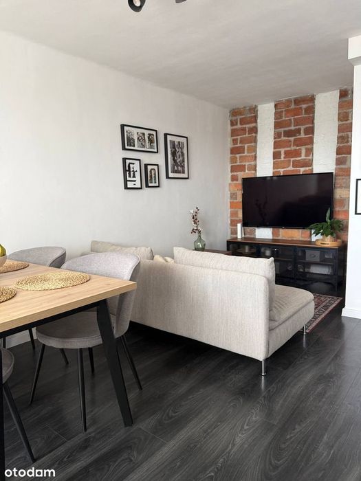 60,5 m² z widokiem! Media z sieci, duży balkon | Sosnowiec Dańdówka
