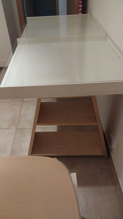 Secretaria tampo de vidro