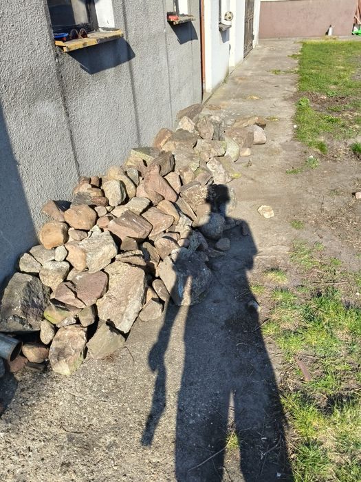 Oddam kamienie za darmo.