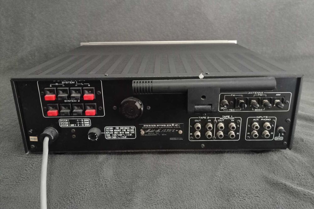 Amplituner retro Marantz 1530L