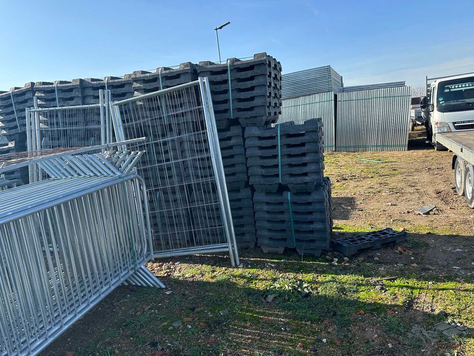 Barierka imprezowa ocynkowana 2,5x1,1m Koncertowa Eventowa oddzielająca zabezpieczająca ogrodzenia panel płot