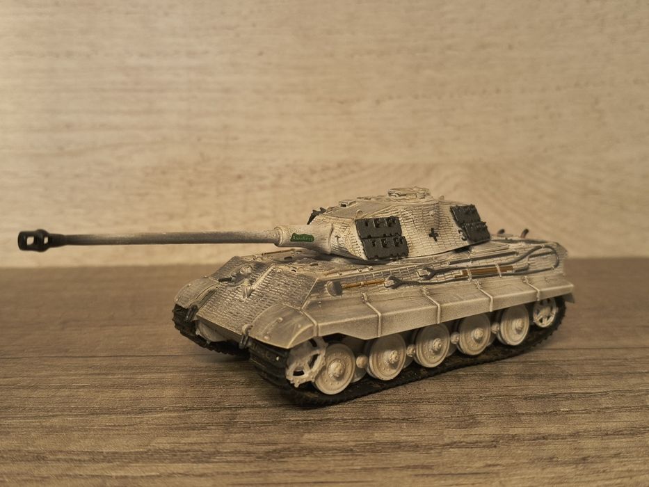 Modelismo militar  Blindado King Tiger camuflado de Inverno