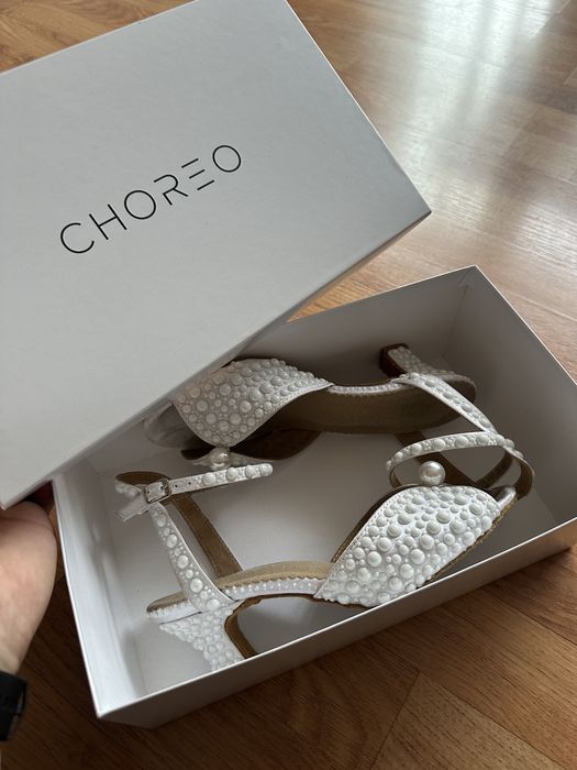 Buty Ślubne z perełkami  Choreo - roz. 36