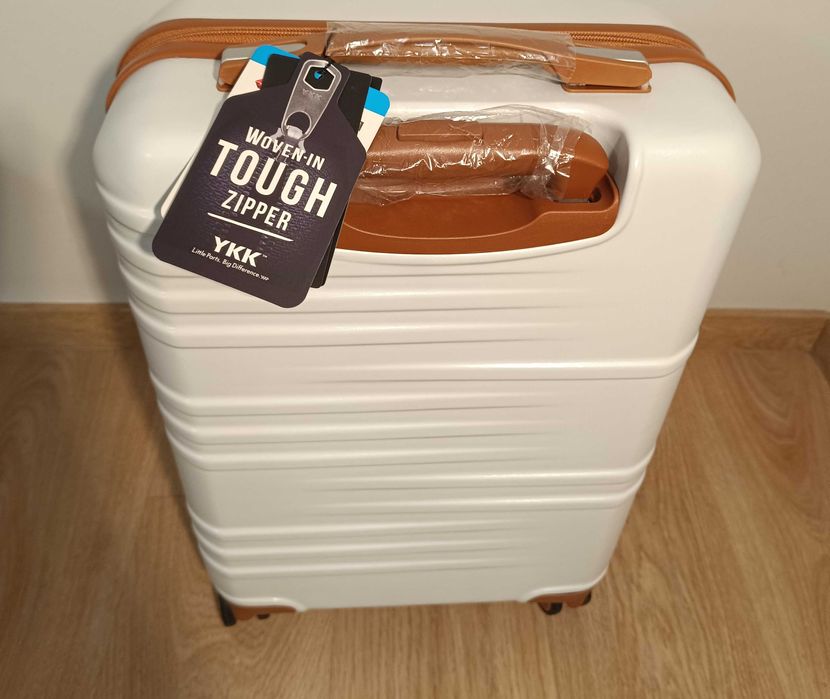 British Traveller Walizka twarda średnia ABS K2391L WE 20 34 l