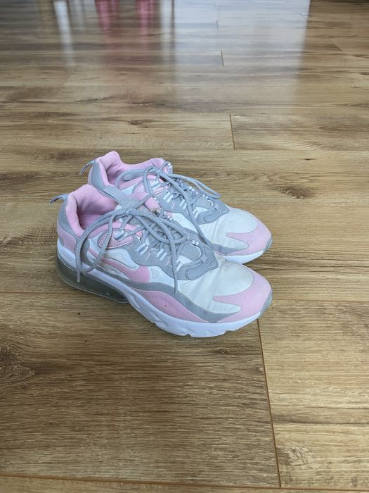 Жіночі кросівки Nike 38p. 24cm