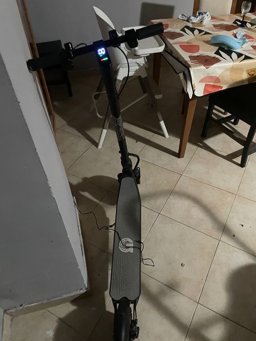 Trotineta go guinde em bom estado