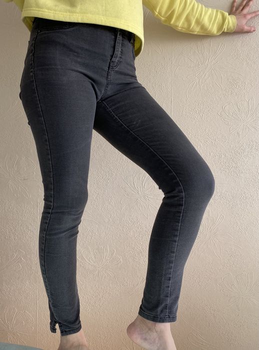 Sinsay S 36 jeansy czarne skinny mid waist