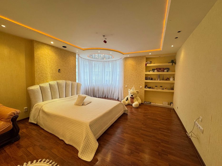 Продаж 2 кімнатної квартири Центр (ресторан Моцарт).