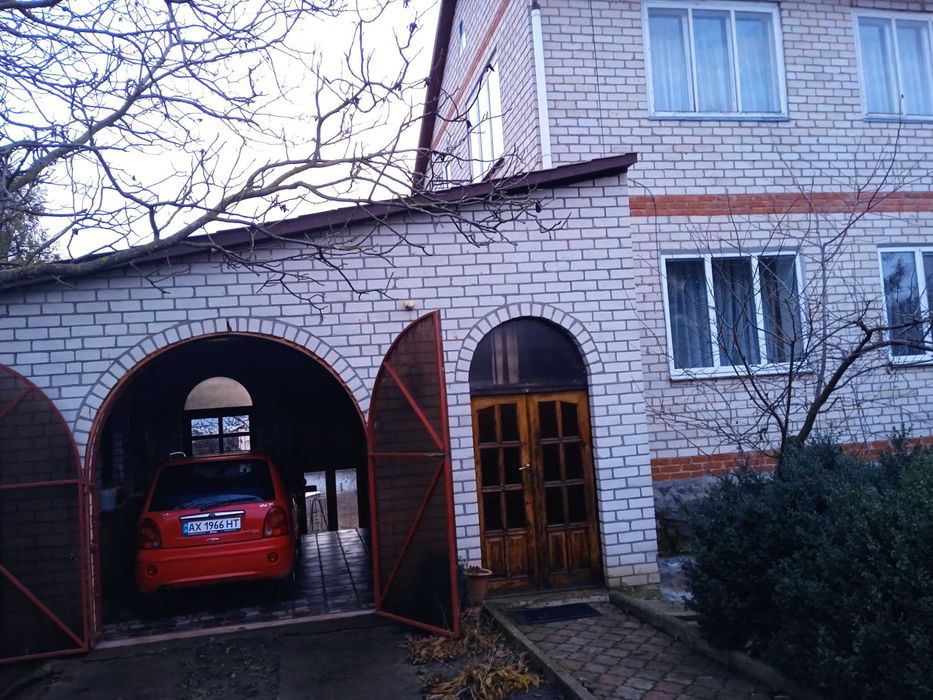 Продам будинок в Краснокутську