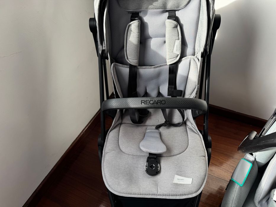 Carrinho de bebé Recaro + Cadeira Auto ISOFIX