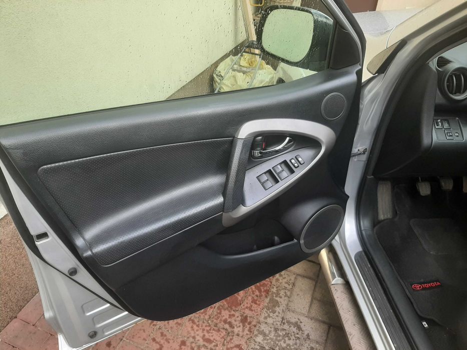 Toyota RAV4  DIESEL 177 KM Sprzedam