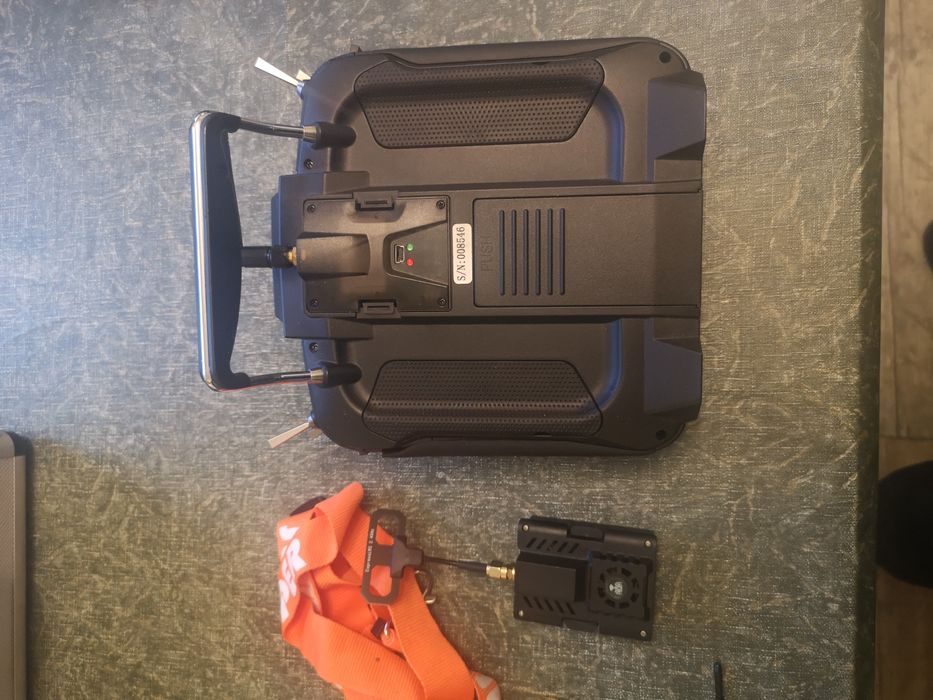 Sprzedam aparaturę RC Jumper