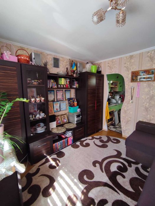 Увага! Халява! Гарна кімната в гуртожитку на Зарічанській VS ID: 38434