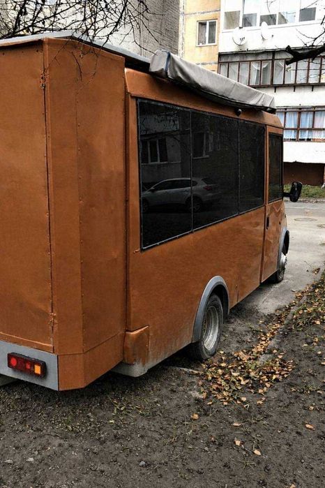 Автодом категория В . Полностью автономный с солнечными панелями, автобус