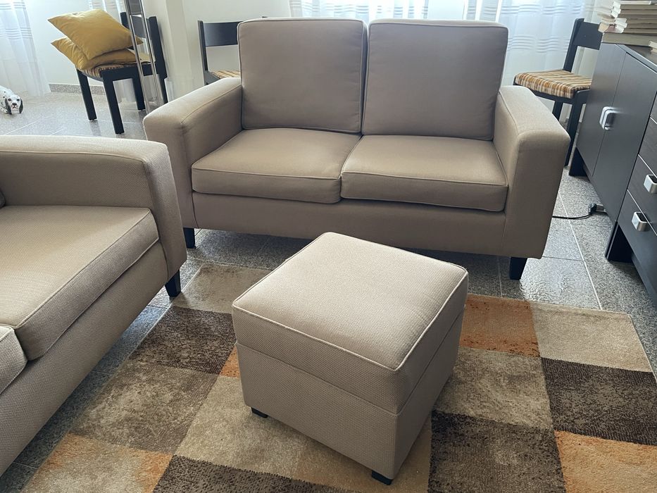 Conjunto 2 sofas e puff