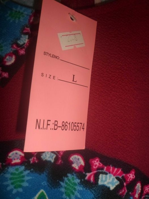 vestido novo com etiqueta para mulher